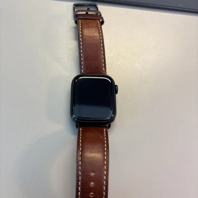 Apple Watch Series 8 (GPS) 41mm Aluminum Case (2022) - Image 1 of 4