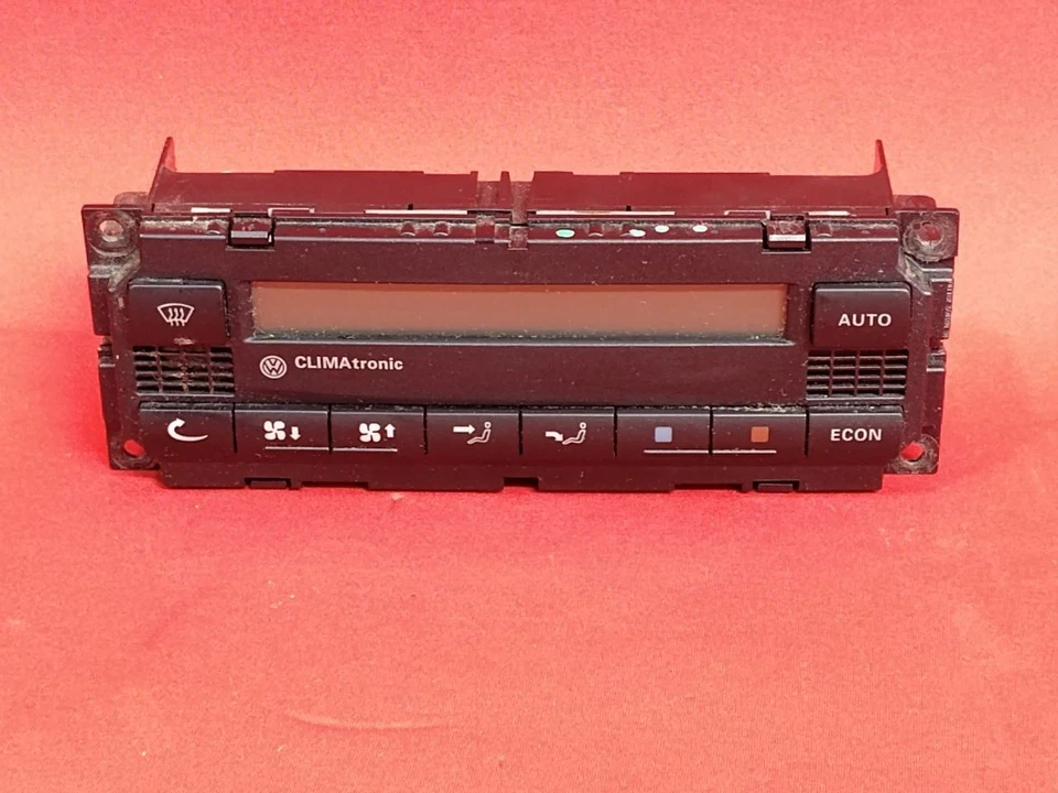 Unidad de control de clima de climatización VW Volkswagen 1999-2005 con iluminación roja azul temperatura automática Foto 1 de 4