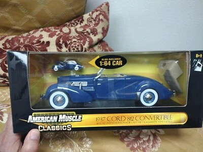 ERTL American Muscle Classic 1937 Cord 812 Convertible 1:18 Scale DieCast #32880 - Image 1 of 4