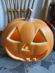 Halloween Plastic Light up Pumpkin Decoration - Picture 1 of 2