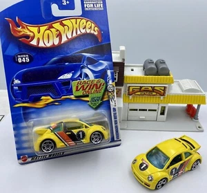 HOT WHEELS VOLKSWAGEN NEW BEETLE CUP NEW IN BOX AND CUSTOM VERSION YOU GET BOTH - Picture 1 of 12