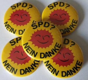 1x SPD? Nein Danke Button Wer hat uns verraten Faeser Scholz Krieg CumEx FCK SPD - Picture 1 of 1
