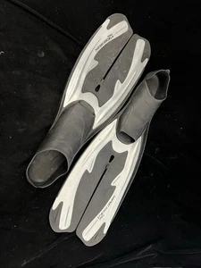 Pinne Tusa Xpert Zoom Split Fin tacco aperto regolabile pinne subacquee XL argento nero - Foto 1 di 6