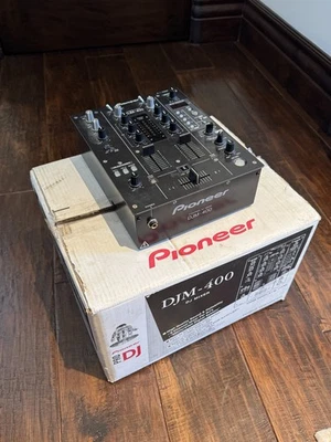 Pioneer DJM-400 2-Channel DJ Mixer - Original Owner / Original Box - Image 1 of 4