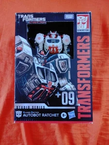 09 Autobot Ratchet Gamer Edition Voyager Class | Transformers Studio Series - Picture 1 of 4