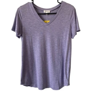 NEW JESSICA SIMPSON Short Sleeve V Neck T Shirt Purple Size Small Relaxed - Picture 1 of 4