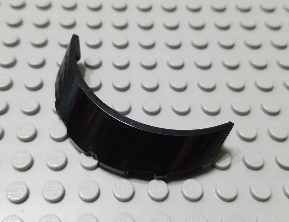 LEGO Black 3x6x1 Curved City Vehicle Car Windscreen Windshield Piece - Image 1 of 1