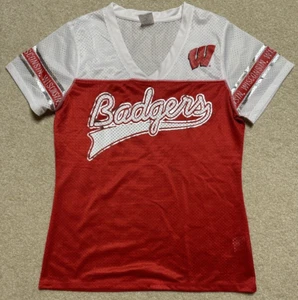 Wisconsin Badgers Jersey Style NCAA T Shirt Women Ladies M 8/10 - Picture 1 of 6