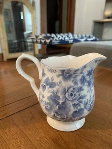 Footed Coffee Creamer Nikko Tea Roses Japan Blue/White 4" Tall - Picture 1 of 5