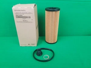 GENUINE KIA CARNIVAL MPV KA4 SERIES 2.2 L TURBO DIESEL OIL FILTER - Picture 1 of 1