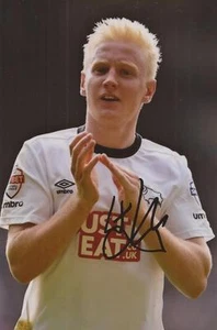 DERBY: WILL HUGHES FOTO AZIONE 6x4 firmata + certificato di autenticità - Foto 1 di 1
