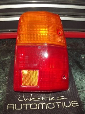 OEM 81-83 USDM Toyota Corolla E70 vagón luz trasera derecha lente 13-20 RR Foto 1 de 4