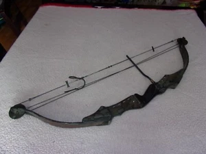 PSE Game Sport Compound Bow - Picture 1 of 17
