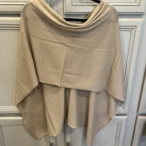 Saks Fifth Avenue  100% Cashmere Tan Lt weight Poncho Sweater NWT  one size - Picture 1 of 9