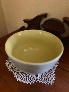 Vintage Hall China Ovenware GE Round Refrigerator Bowl Yellow & Gray - Picture 1 of 7
