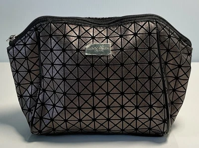 Bolso de Maquillaje Giorgio Armani Beauty Color Negro y Dorado Nuevo sin Etiquetas - Nunca Usado Foto 1 de 4