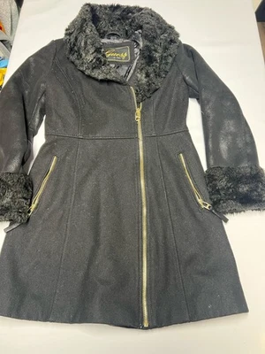 Abrigo de lana negro Guess talla S/P piel sintética cremallera asimétrica mangas florales Foto 1 de 4