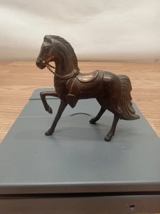 Vintage Metal Horse Figurine Copper Tone Complete 3.5 Inches Tall - Picture 1 of 9