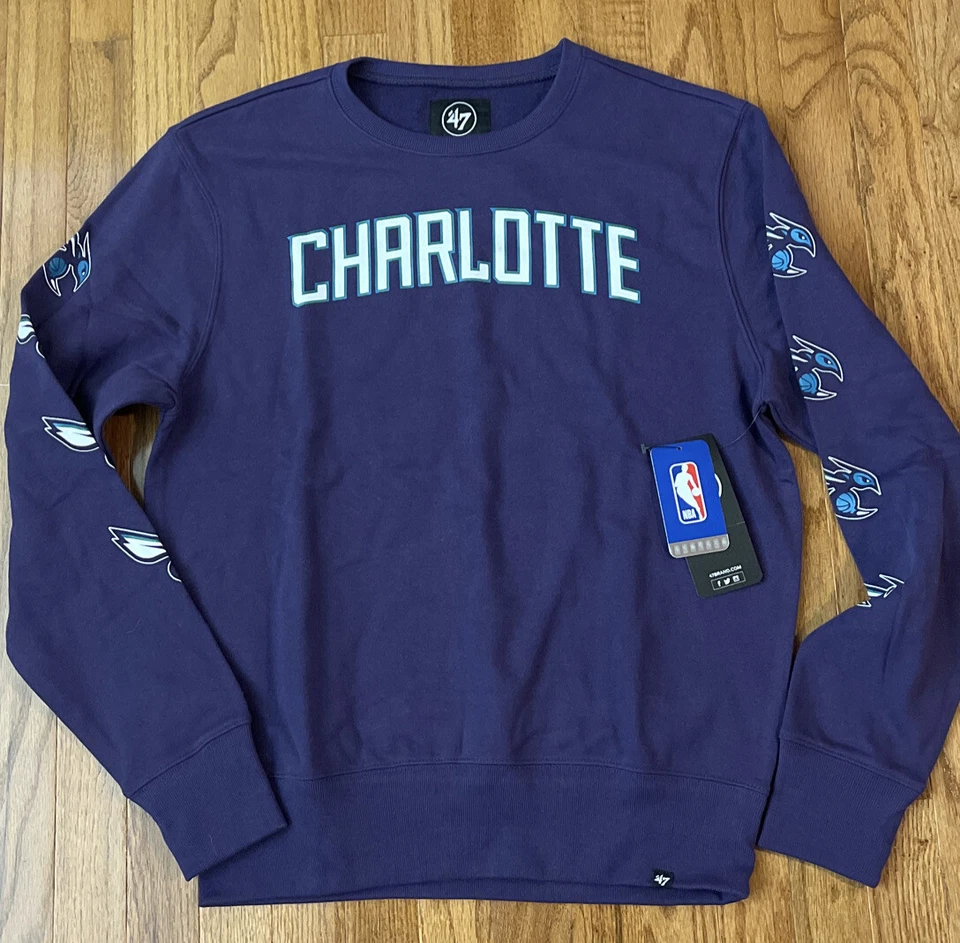 男式 Charlotte Hornets '47 紫色城市版船员运动衫全新带标签大号 — 第 1/1 张图片