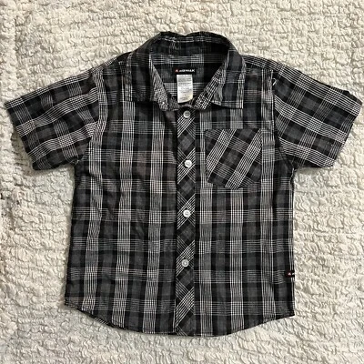 Camisa manga curta Airwalk Boys 5 xadrez preta e branca com botões - Imagem 1 de 4