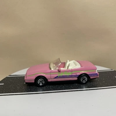 1990 Matchbox Super Fast #72 Cadillac Allante Convertible Light Pink 1:64 NM - Image 1 of 4