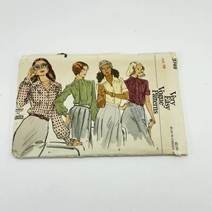 Vogue Patterns 8749 Size 16 Misses Blouse Cut Pattern and Instructions Vintage - Picture 1 of 8