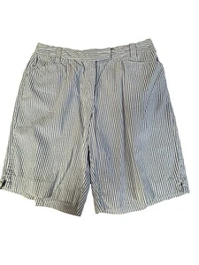 Liz Golf Women’s Bermuda Shorts Size 8 White/Blue Striped Zip Pockets - Picture 1 of 14