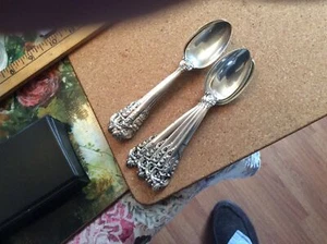 8 Wallace Grand Baroque Tea Spoons Not Monogrammed - Picture 1 of 7