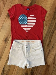 Cat And Jack White Cut Off White Jean Shorts With Flag Heart Red T-Shirt Size 8 - Picture 1 of 3