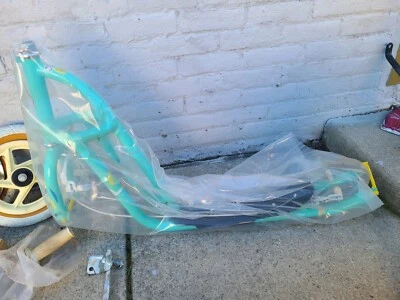 NOS Old School Bmx Schwinn Yo scooter Deluxe - Image 1 of 4