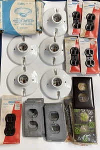 NOS Posten Steckdosen Steckdosenabdeckungen Metall Kunststoff Porzellan Lampenfassung Vintage - Bild 1 von 7