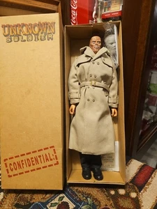 Unknown Soldier 12" Inch Sixth Scale Figure (Brown Coat) DC Comics - Picture 1 of 23
