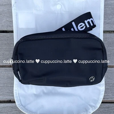 Nuevo con etiquetas Bolso Cinturón Lululemon Athletica Everywhere en Negro/Blanco - Correa Logotipo Marca Foto 1 de 4
