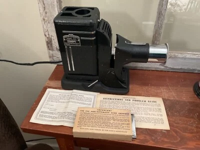 Vintage Slide Projector + Case Miniature Projector Model DK - Image 1 of 4
