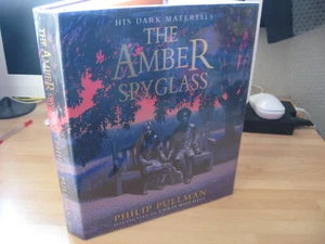 Philip Pullman signed The Amber Spyglass 1st illustrated His Dark Materials BkPl - Imagen 1 de 14