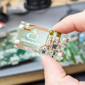 Kit batteria ricaricabile USB-C Game Boy Color Lipo Power CleanJuice - Foto 1 di 2