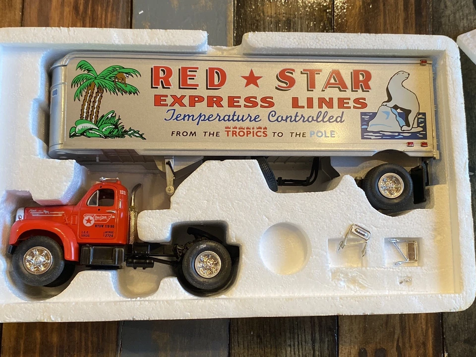 First Gear Red Star Express 1960 Model B-61 Mack Tractor Trailer 19-1510 1994