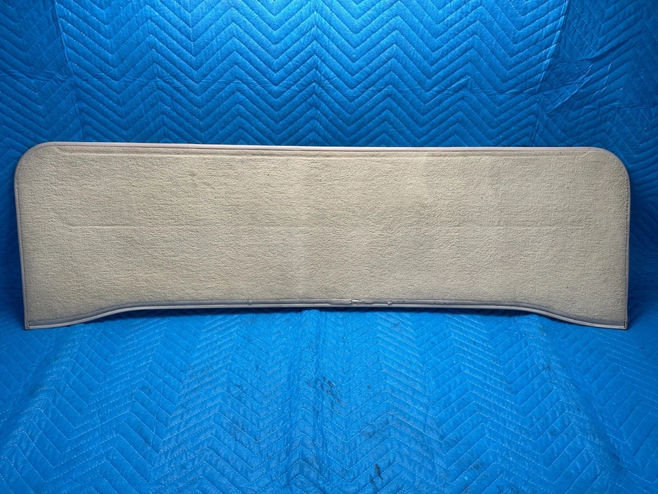 Panel de moldura de alfombra puerta trasera Lexus LX470 marfil: LG00 2003 2004 2005 2006 2007 OEM Foto 1 de 4