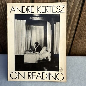 Andre KERTESZ / ON READING 1982 Penguin Books - Foto 1 di 4
