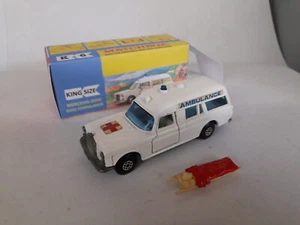 Matchbox K6 Kingsize Ambulance original condition in a free repro box - Picture 1 of 7