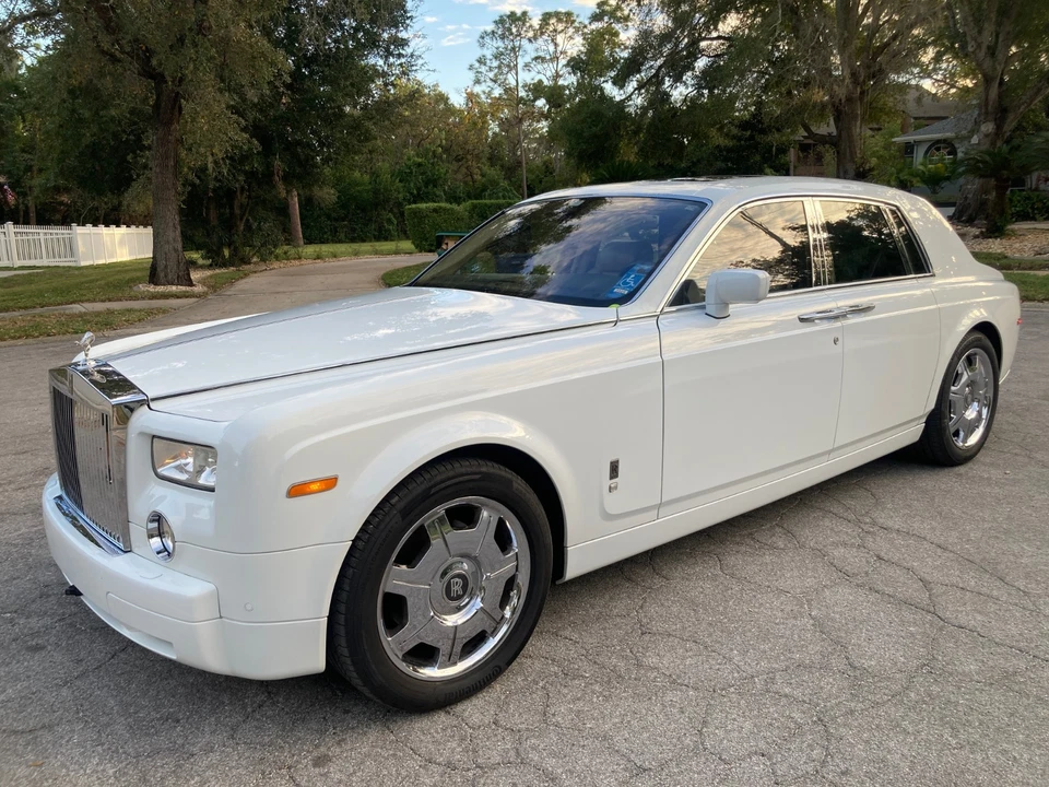 Rolls-Royce Phantom 2006  Foto 1 de 4
