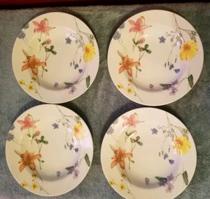 4 Pc Mikasa Fine China Japan Lilliette L5748 8-1/2" Rim Soup Bowl Floral Design - Picture 1 of 8
