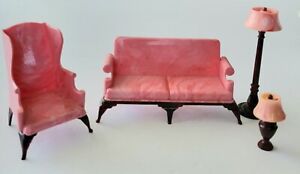 VINTAGE IDEAL DOLLHOUSE PINK MARBLED LIVING ROOM SET, SOFA, CHAIR, TWO LAMPS