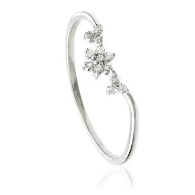 Anillo curvo de diamantes cultivados en laboratorio corte redondo de 0,20 TCW con patrón floral en oro blanco de 10 quilates Foto 1 de 4