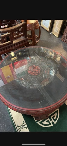 1930 to 1950 Vintage Japanese low wooden red and black lacquered round table Cover