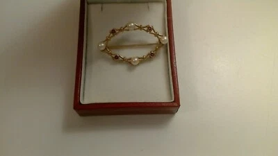 VERY BEAUTIFUL QUALITY VINTAGE 9CT YELLOW GOLD RUBY & PEARL BROOCH - Image 1 of 4