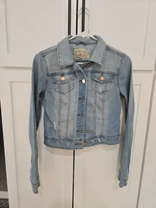 YMI Jeans Distressed Light Blue Jean Jacket Size Medium Crop Button Front - Picture 1 of 9