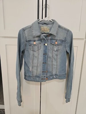 Chaqueta de Jean YMI Jeans Azul Claro Envejecido Talla Mediana Corte Botón Delantero Foto 1 de 4