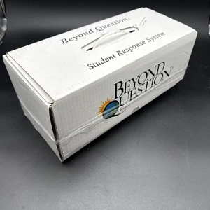 BEYOND QUESTION Student Response System Classroom Remote + 30 Clickers - Picture 1 of 7