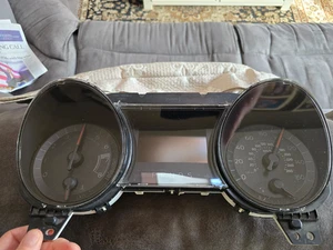 2015 Ford Mustang Speedometer Instrument Cluster FR33-10849-EG Gauges 15-17 AUTO - Picture 1 of 8